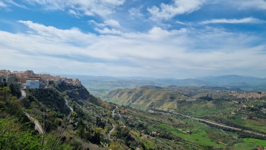 הנוף מקסטלו די לומברדיה